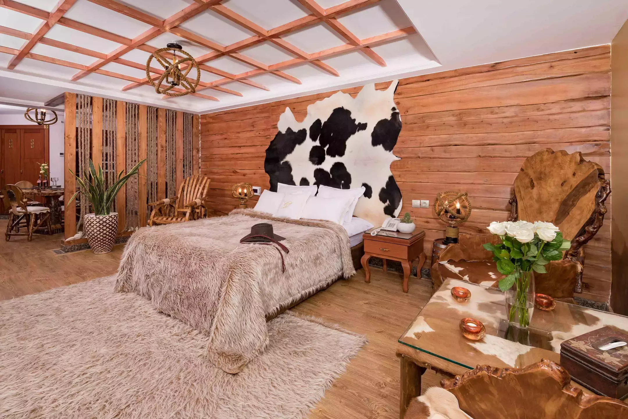 Alibaba https://cdn.alibaba.ir/ostorage/hotel-accommodation-images/68ca9e3fa1e6f83605b7e3e6_سوئيت وسترن (1).webp